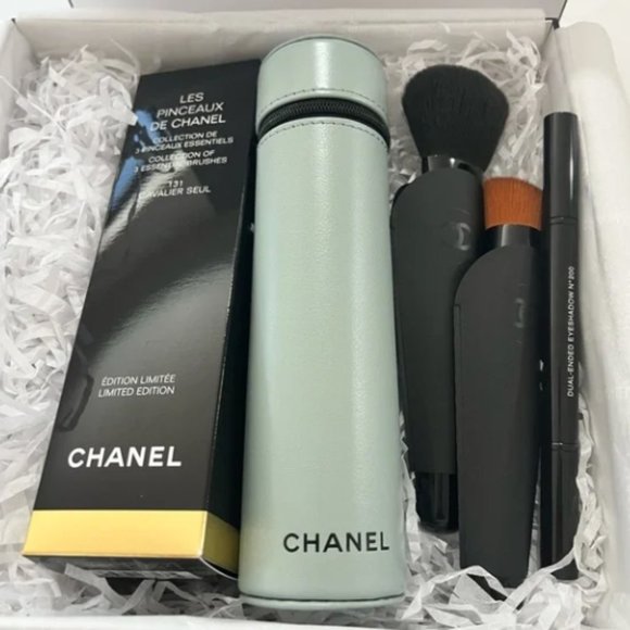 CHANEL, Makeup, Chanel Limited Edition Brush Set